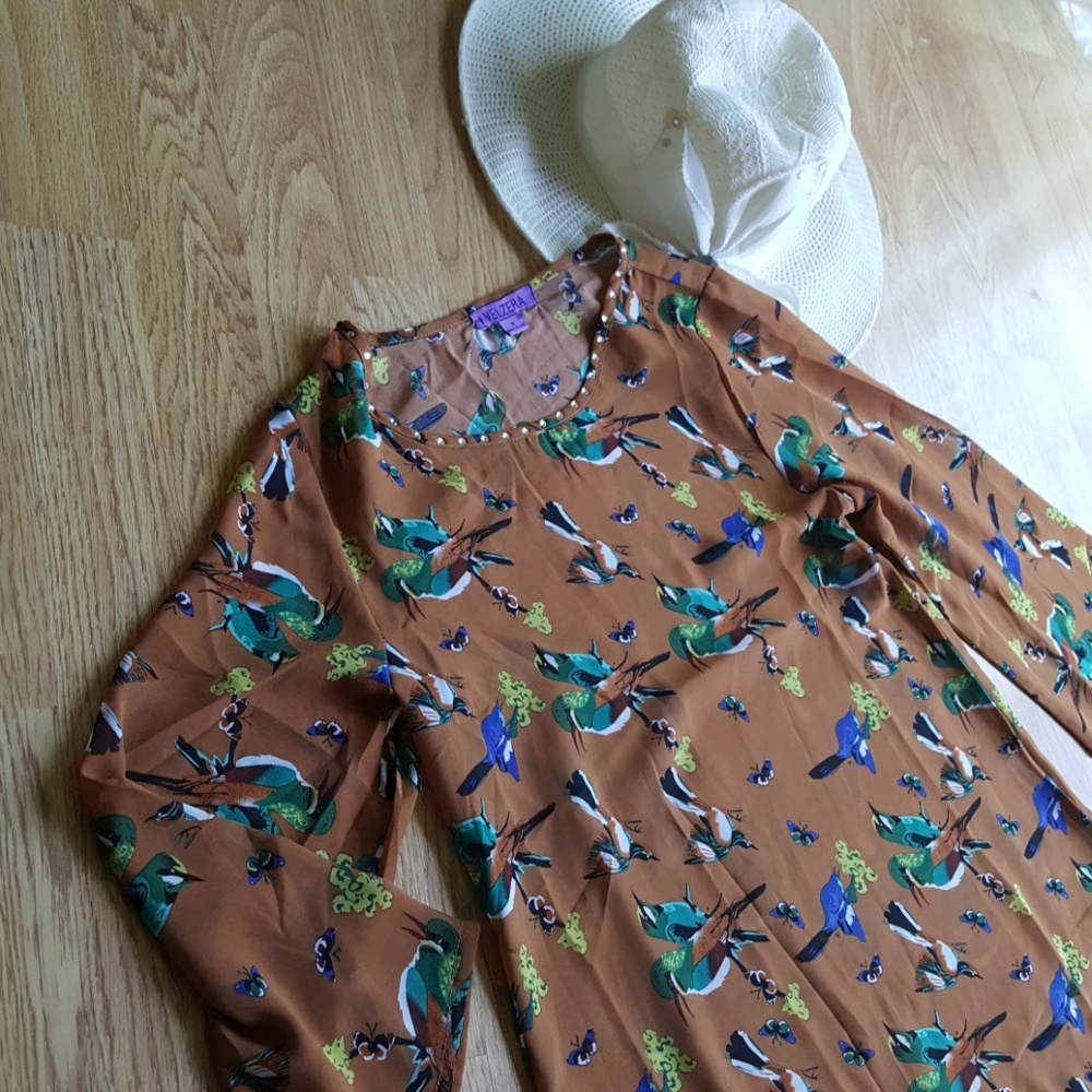 Velzera Sheer birds&butterflies top flattering hem